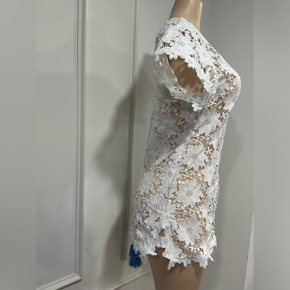 Q&A Women's Beach Swim Cover-Up  White Lace Tie Back Sz XS - Picture 2 of 6
